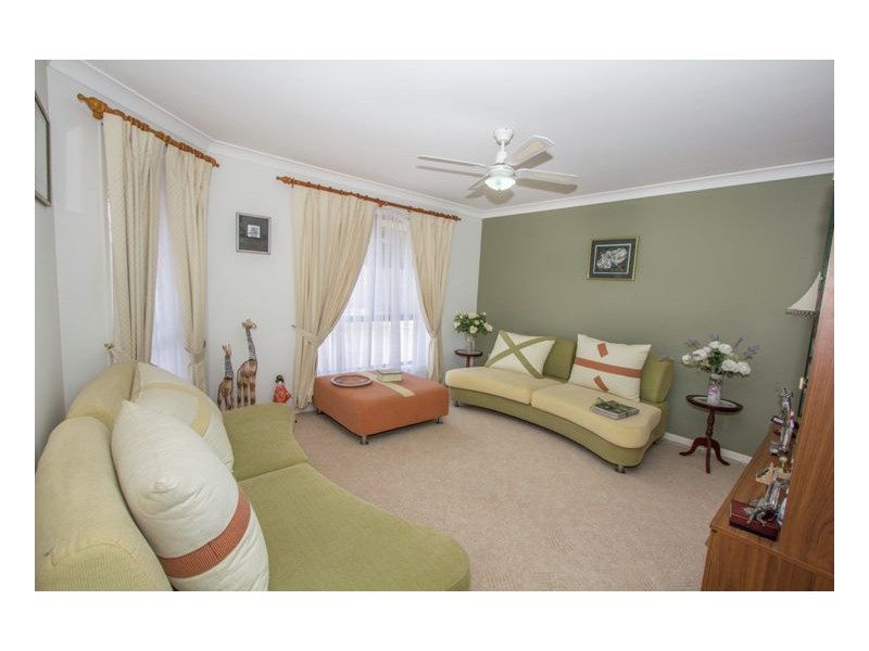 38 Victor Dr, Kawungan QLD 4655