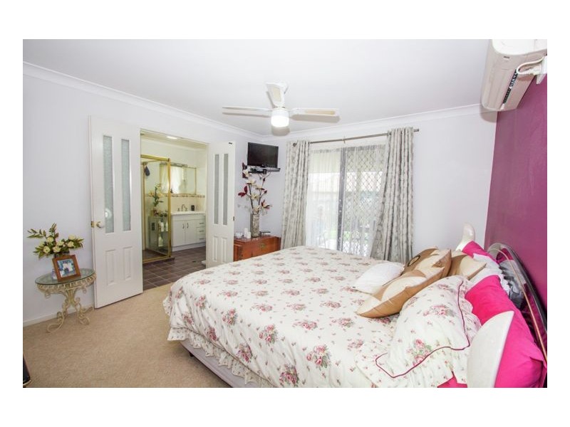 38 Victor Dr, Kawungan QLD 4655