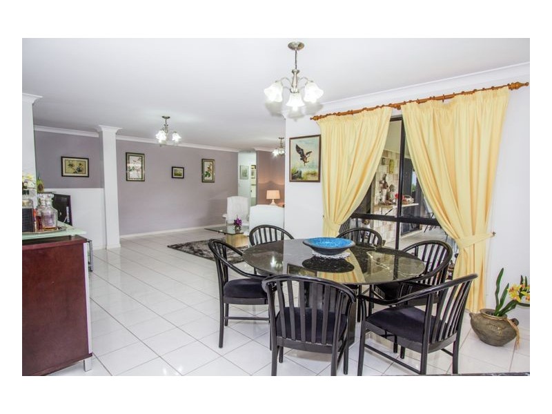 38 Victor Dr, Kawungan QLD 4655