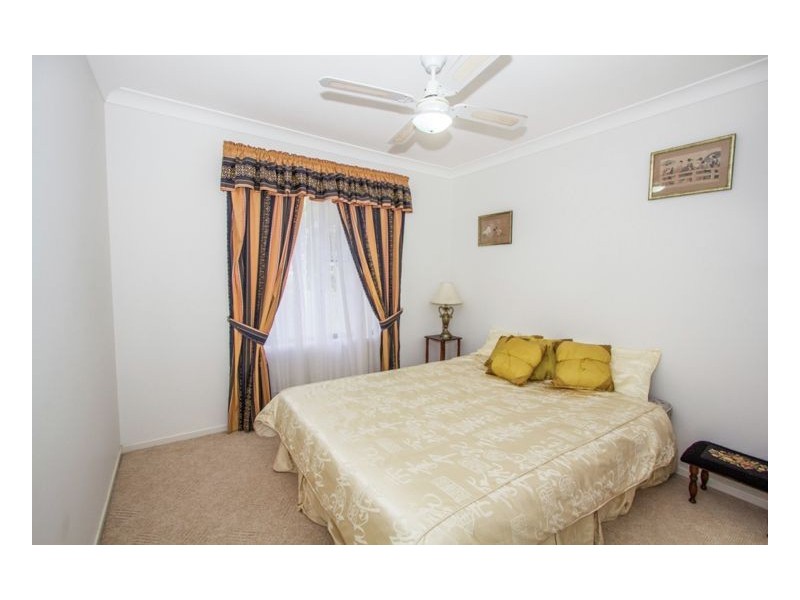 38 Victor Dr, Kawungan QLD 4655