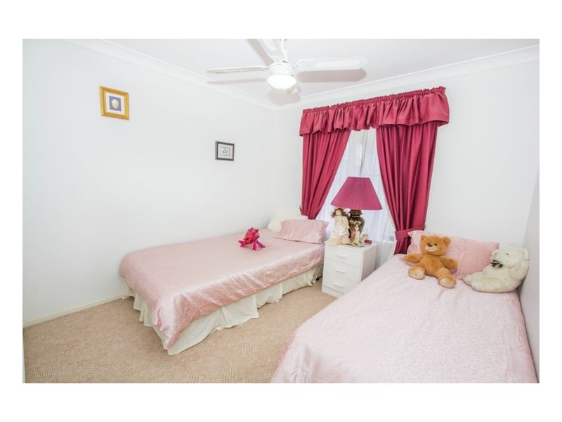 38 Victor Dr, Kawungan QLD 4655