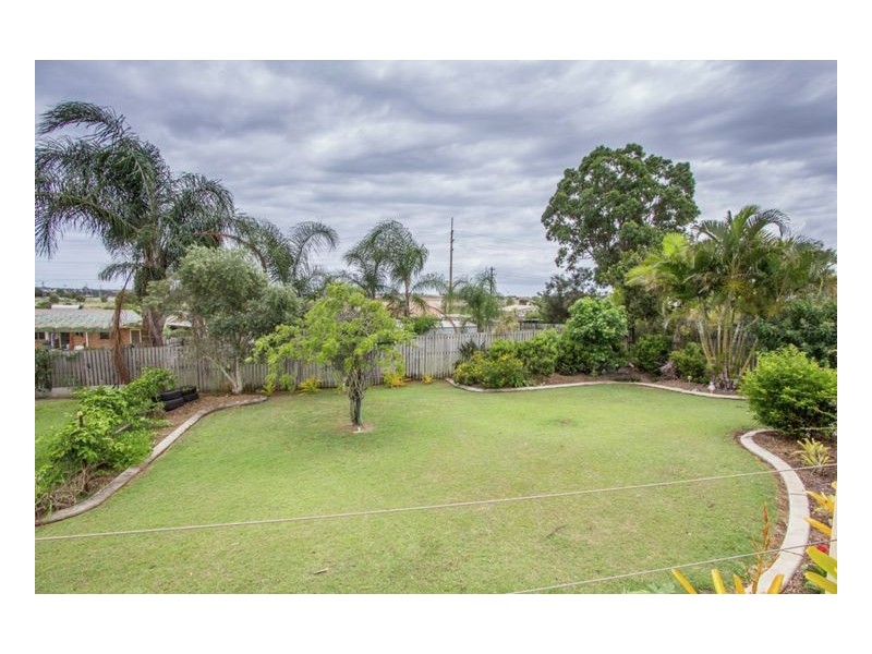 38 Victor Dr, Kawungan QLD 4655
