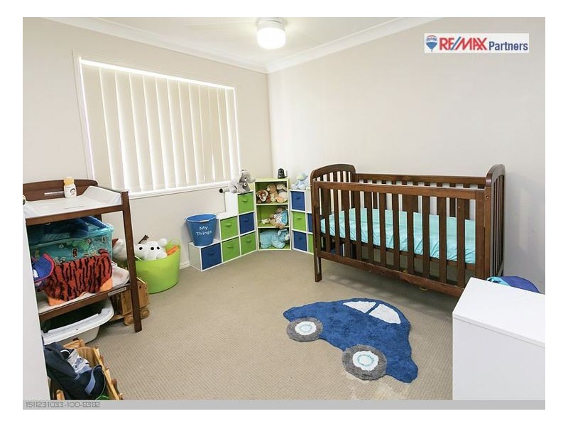 8 Steel Street, Nikenbah QLD 4655