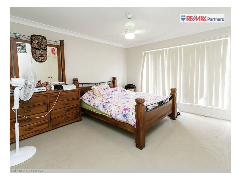 8 Steel Street, Nikenbah QLD 4655