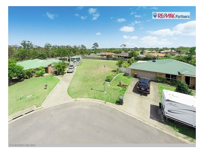 11 Chanak Cl, Point Vernon QLD 4655