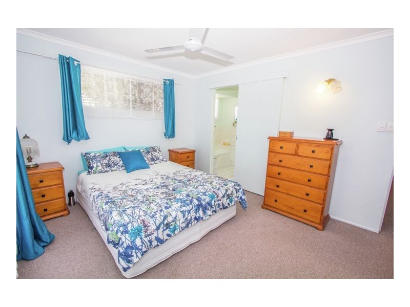 200 Truro St, Urangan QLD 4655