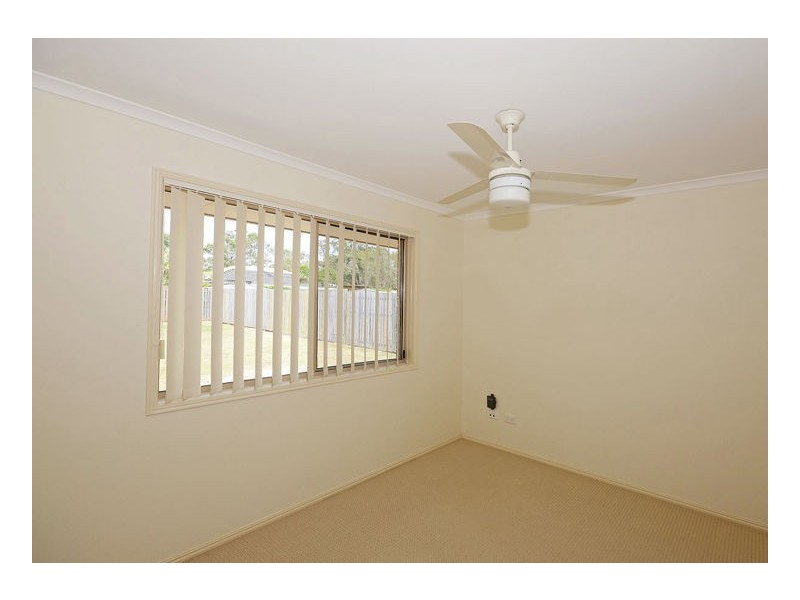 10 Pharlap Court, Point Vernon QLD 4655