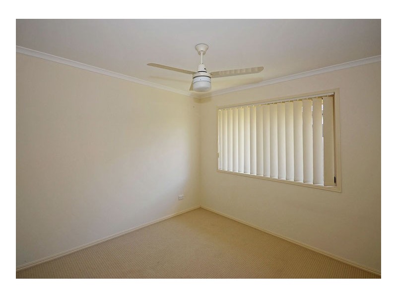 10 Pharlap Court, Point Vernon QLD 4655