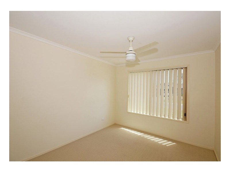 10 Pharlap Court, Point Vernon QLD 4655