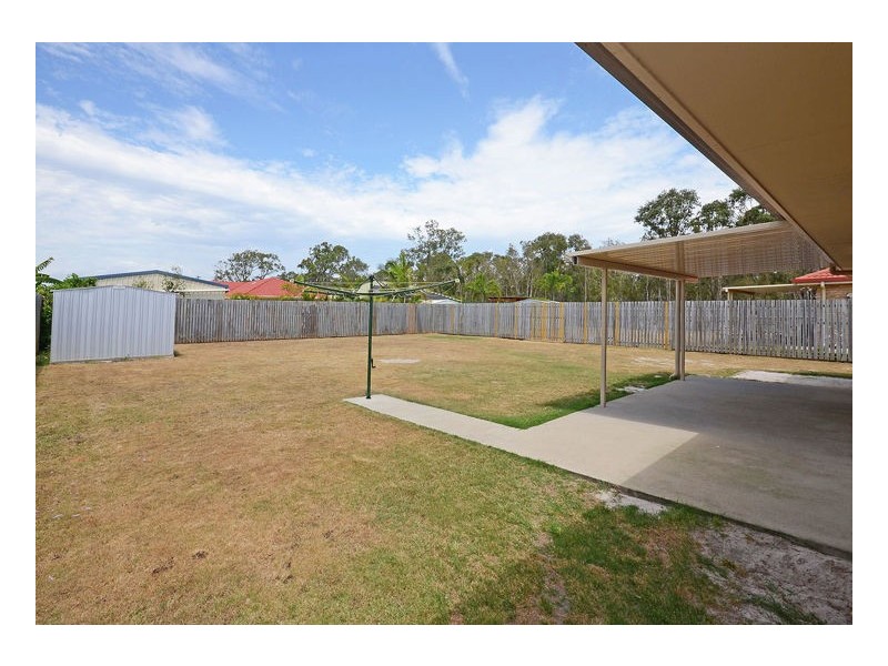 10 Pharlap Court, Point Vernon QLD 4655