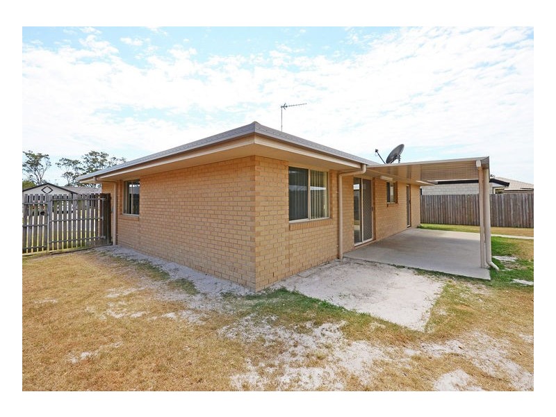 10 Pharlap Court, Point Vernon QLD 4655