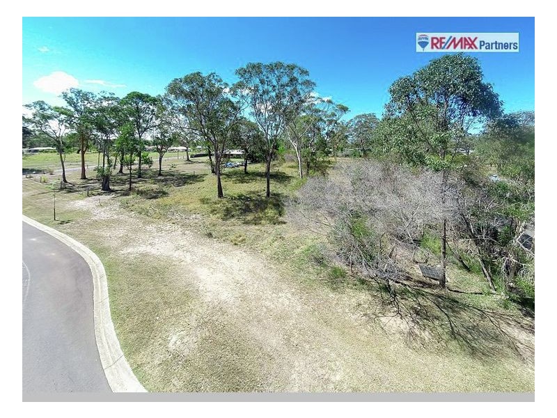11 Oakes Drive, Burrum Heads QLD 4659