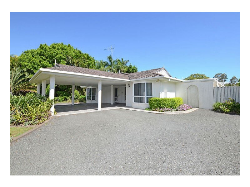 36 Sempfs Road, Dundowran Beach QLD 4655