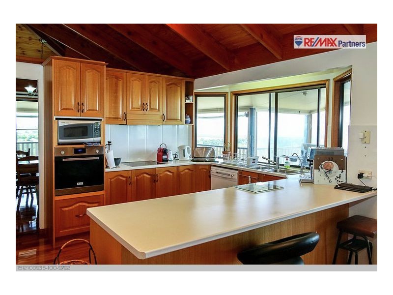 2 Tradewind Close, River Heads QLD 4655