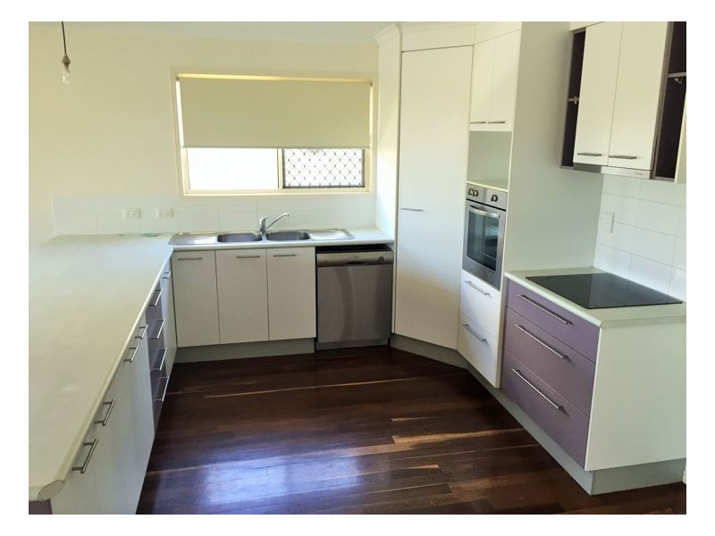 Unit 2 / 293 Torquay Terrace, Torquay QLD 4655