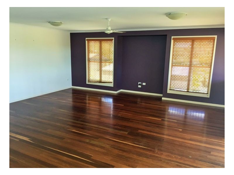 Unit 2 / 293 Torquay Terrace, Torquay QLD 4655