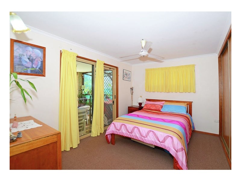 19 Pineapple Ave, Torquay QLD 4655