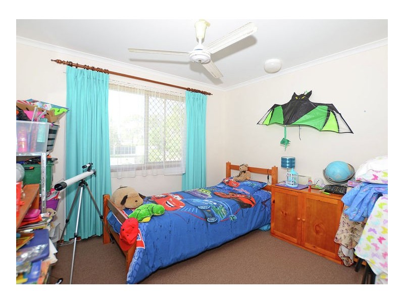 19 Pineapple Ave, Torquay QLD 4655