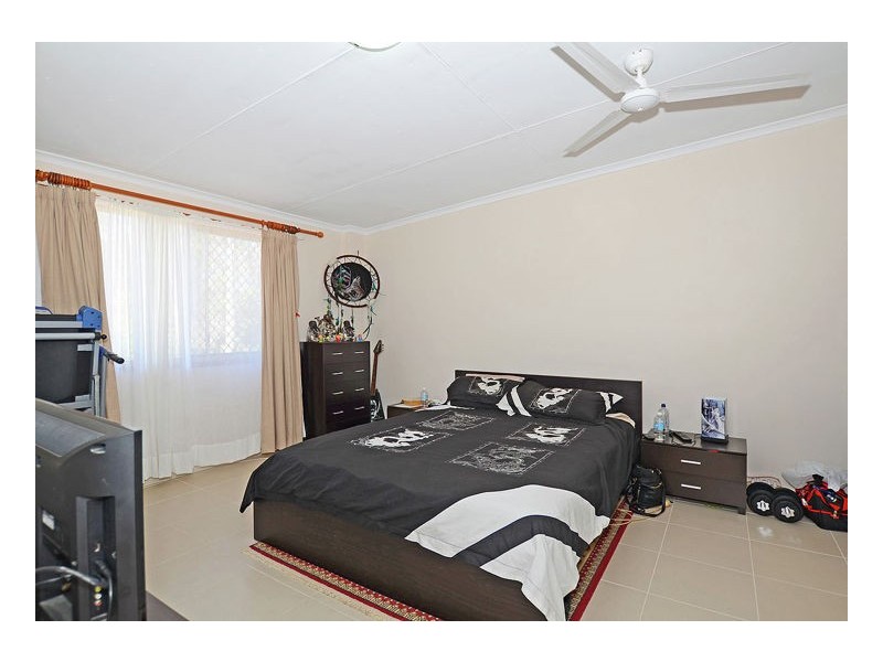 19 Pineapple Ave, Torquay QLD 4655