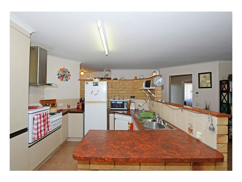 19 Pineapple Ave, Torquay QLD 4655