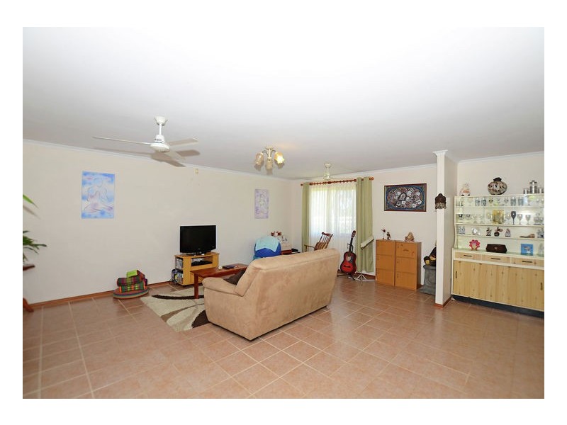 19 Pineapple Ave, Torquay QLD 4655