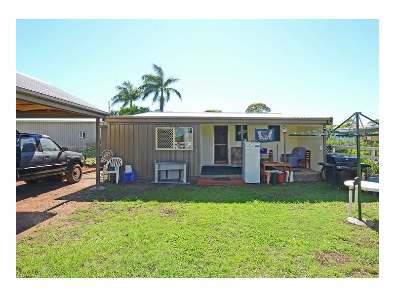 19 Pineapple Ave, Torquay QLD 4655