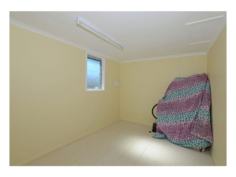 19 Pineapple Ave, Torquay QLD 4655