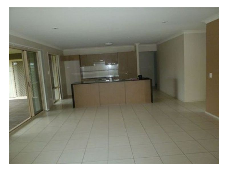14 Fishburn Way, Eli Waters QLD 4655