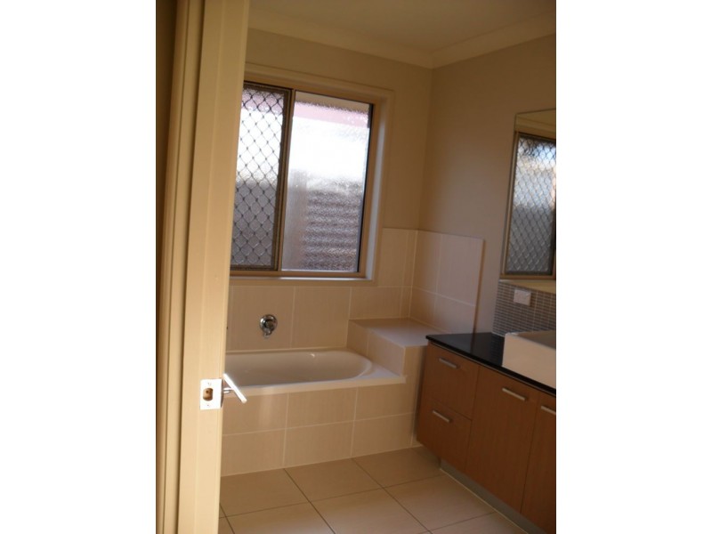 14 Fishburn Way, Eli Waters QLD 4655