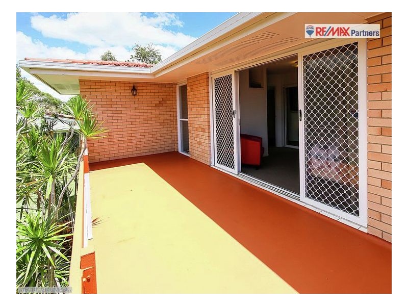 266 Torquay Tce, Torquay QLD 4655