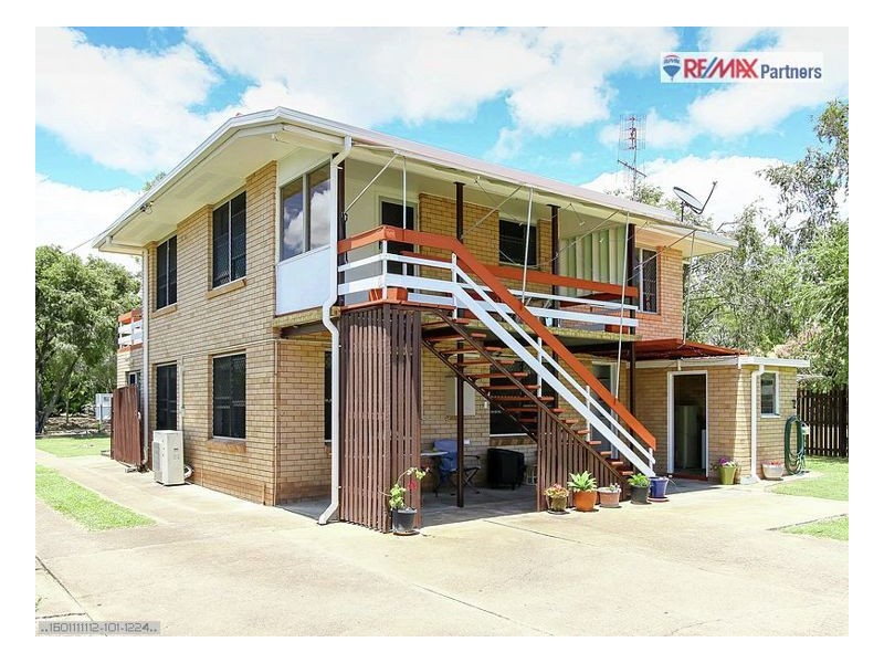 266 Torquay Tce, Torquay QLD 4655