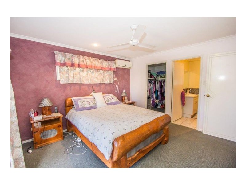 77 Ibis Blvd, Eli Waters QLD 4655