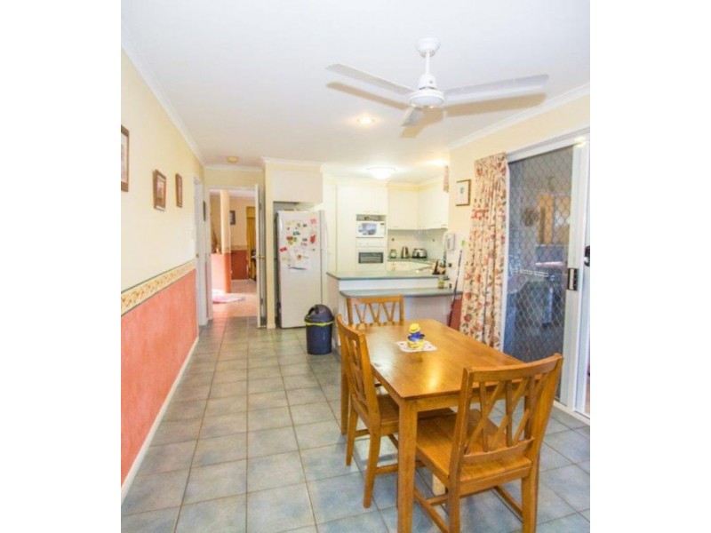 77 Ibis Blvd, Eli Waters QLD 4655