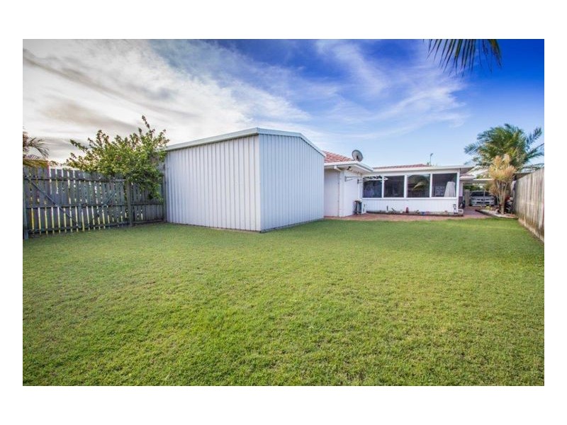 77 Ibis Blvd, Eli Waters QLD 4655