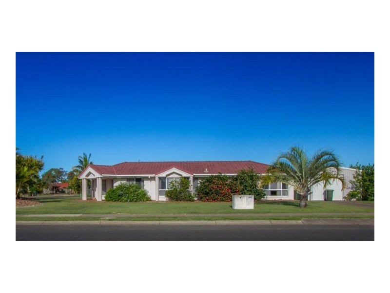77 Ibis Blvd, Eli Waters QLD 4655