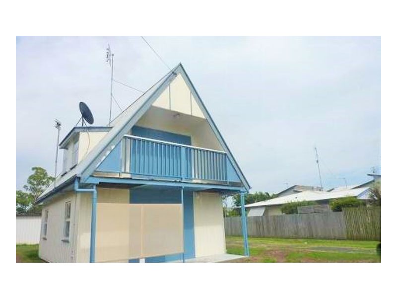35 Stephenson Street, Pialba QLD 4655