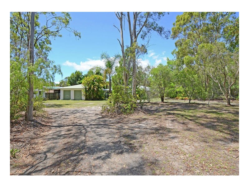 100 Boundary Rd, Urangan QLD 4655