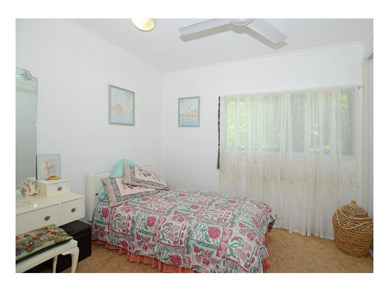 100 Boundary Rd, Urangan QLD 4655