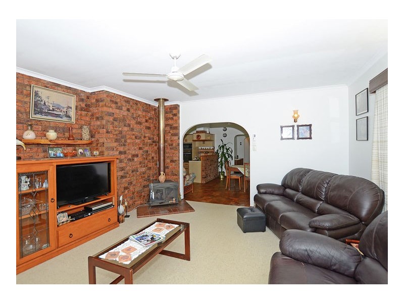 100 Boundary Rd, Urangan QLD 4655