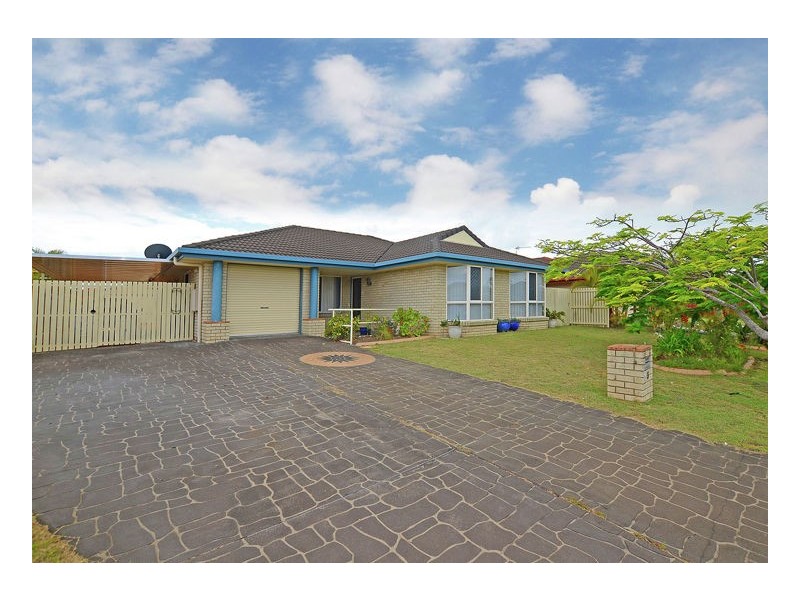 3 Whistler Court, Eli Waters QLD 4655