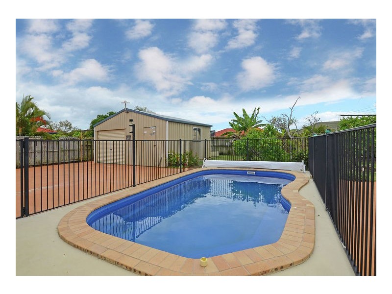 3 Whistler Court, Eli Waters QLD 4655