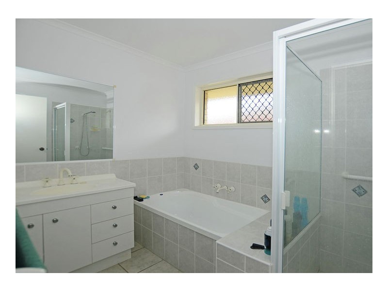 3 Whistler Court, Eli Waters QLD 4655