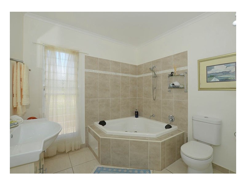 37-39 Mal Campbell Dr, Craignish QLD 4655