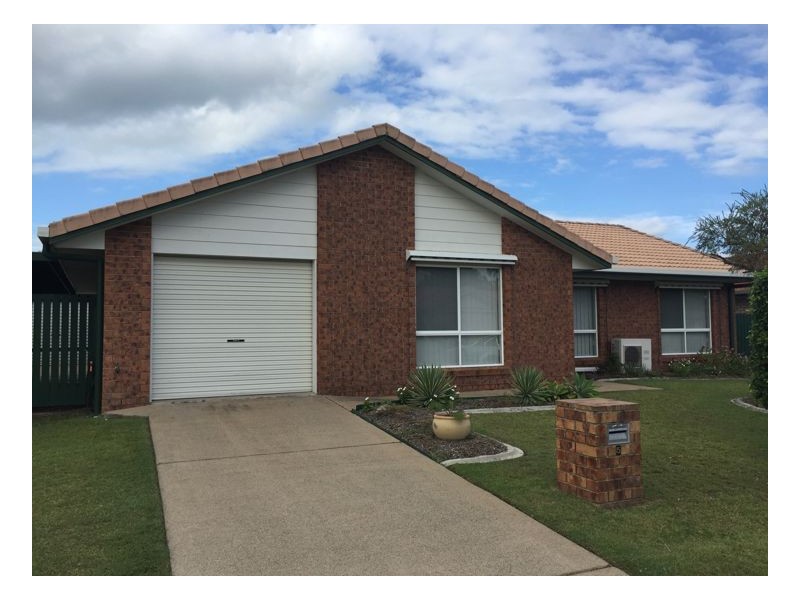 5 Laguna Court, Urangan QLD 4655
