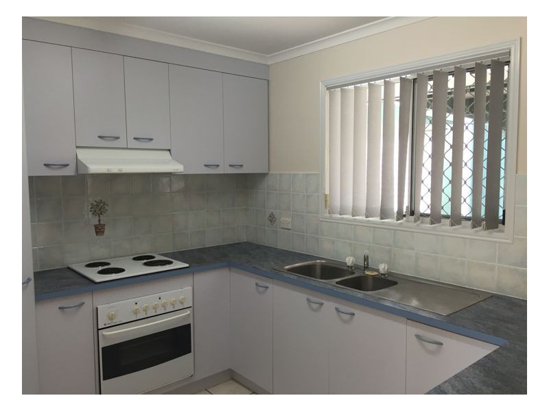 5 Laguna Court, Urangan QLD 4655