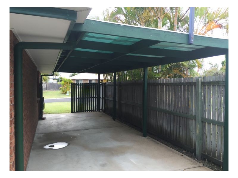 5 Laguna Court, Urangan QLD 4655