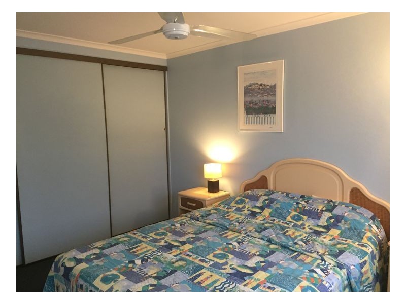 4/383 Esplanade, Torquay QLD 4655