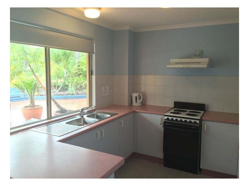 4/383 Esplanade, Torquay QLD 4655