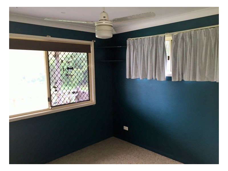 12 Crawford Drive, Dundowran QLD 4655