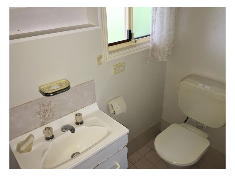 12 Crawford Drive, Dundowran QLD 4655